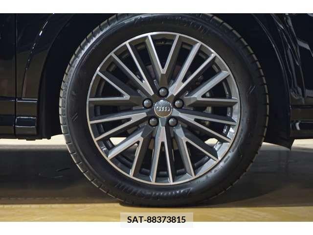 Audi Q3 2020-08 317879-2