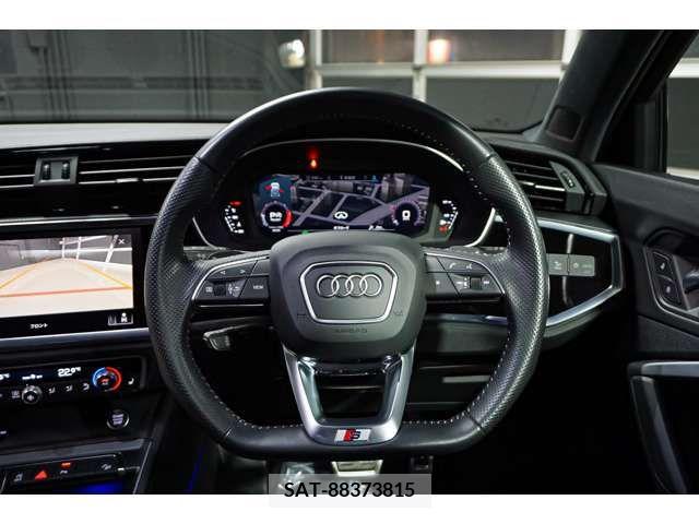 Audi Q3 2020-08 317879-10