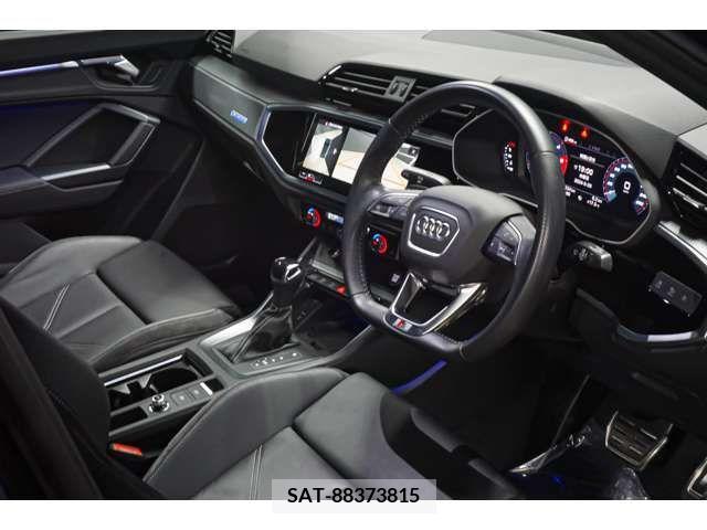 Audi Q3 2020-08 317879-1