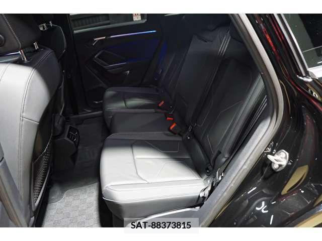 Audi Q3 2020-08 317879-7