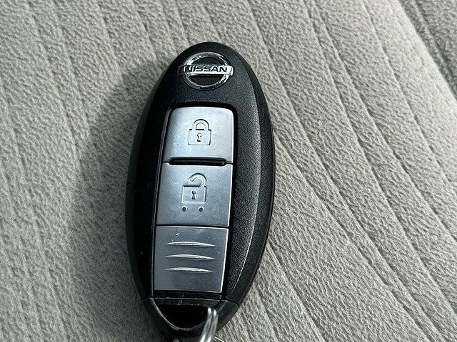 Nissan CUBE 2013-03 12813-21