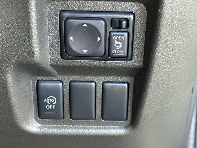 Nissan CUBE 2013-03 12813-20
