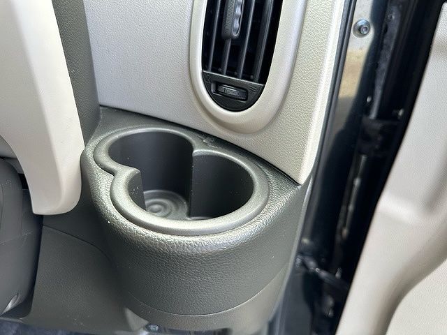 Nissan CUBE 2013-03 12813-17
