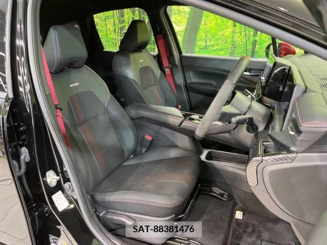 Nissan AURA 2022-01 372554-9