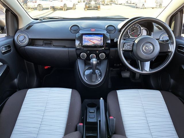 Mazda DEMIO 2013-11 27990-1