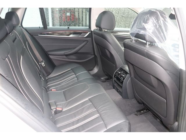 Bmw 5 SERIES 2018-08 12926-12