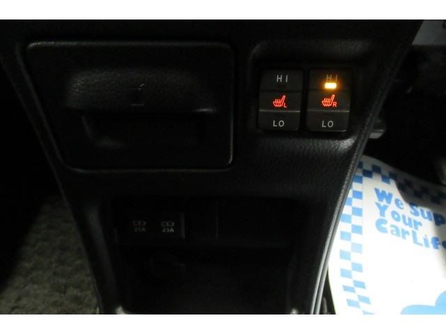 Toyota NOAH 2019-10 27124-18