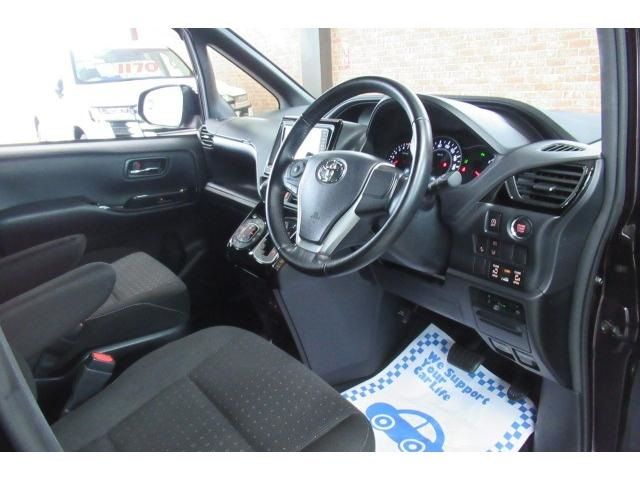 Toyota NOAH 2019-10 27124-3