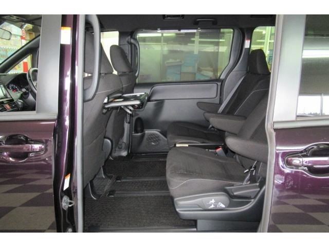 Toyota NOAH 2019-10 27124-8