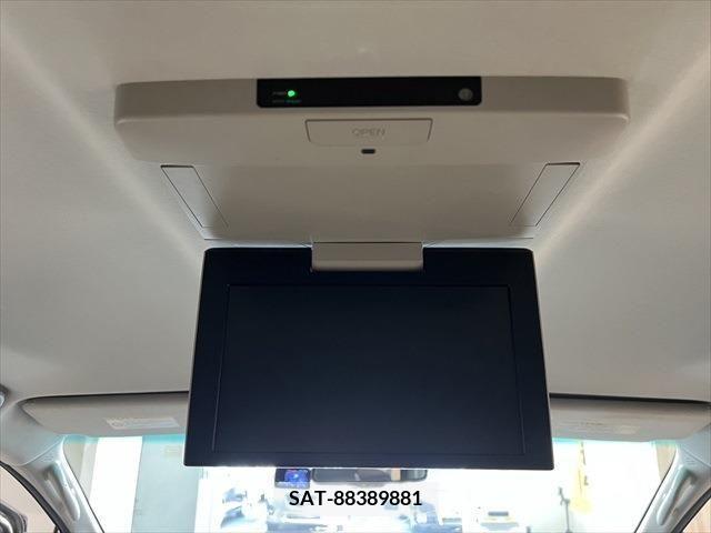 Toyota VELLFIRE 2013-10 343950-6
