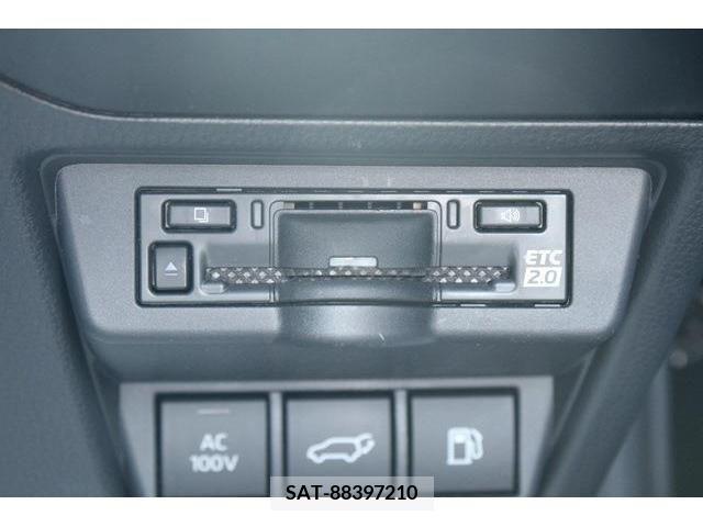 Toyota PRIUS 2023-06 313499-4