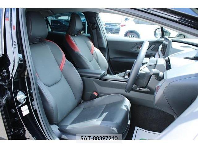 Toyota PRIUS 2023-06 313499-13