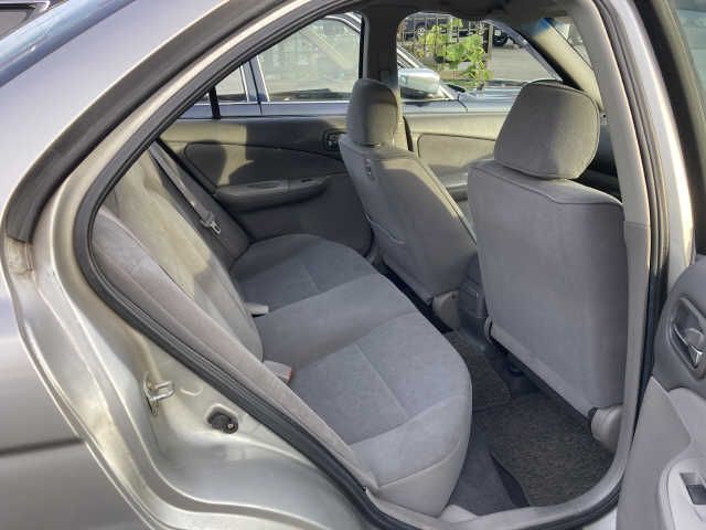 Nissan SUNNY 2003-04 180495-3