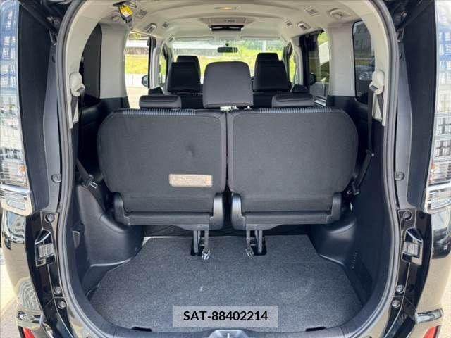 Toyota VOXY 2015-09 330075-22