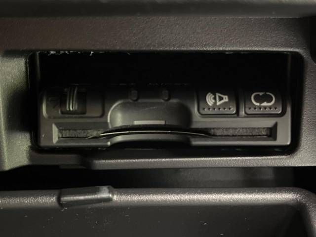 Nissan SERENA 2018-08 187171-7