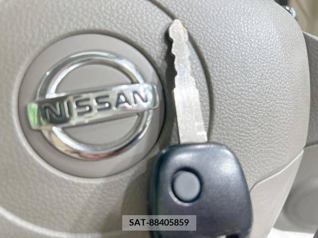 Nissan MOCO 2007-05 364069-5