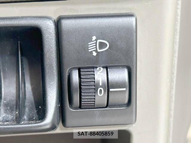 Nissan MOCO 2007-05 364069-3