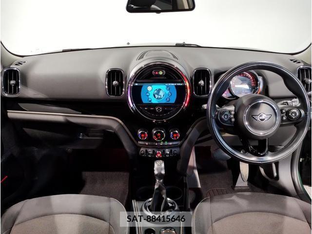 Bmw MINI 2019-01 335112-1