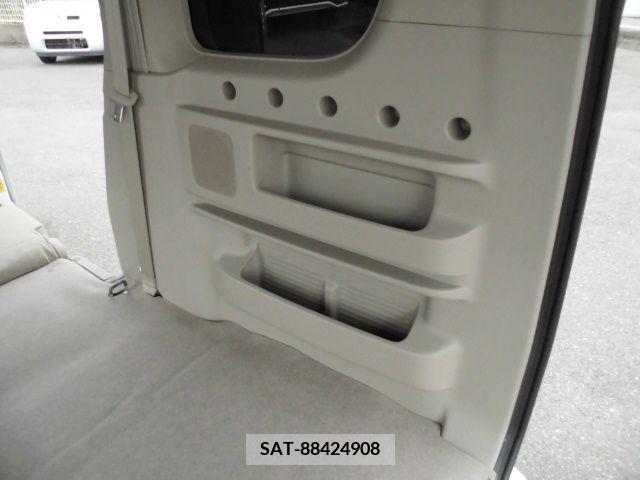 Suzuki EVERY WAGON 2020-03 253017-17