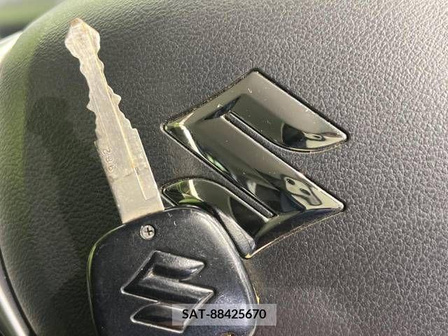 Suzuki HUSTLER 2017-06 396836-7