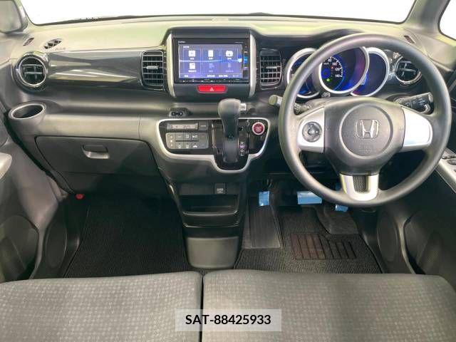 Honda N BOX CUSTOM 2015-11 278973-1