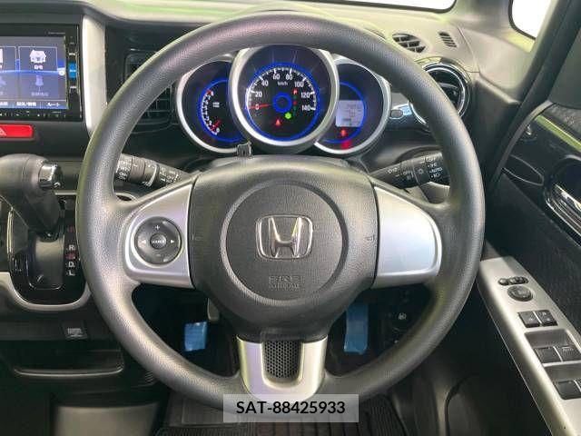 Honda N BOX CUSTOM 2015-11 278973-11