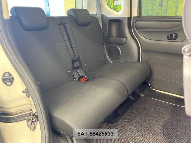 Honda N BOX CUSTOM 2015-11 278973-9