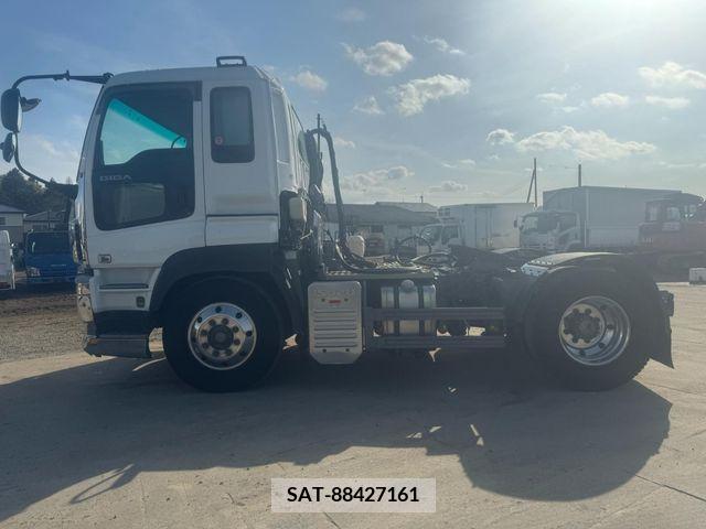 Isuzu GIGA 2009-10 246158-6
