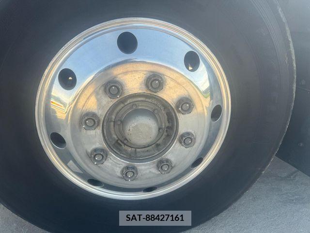 Isuzu GIGA 2009-10 246158-19