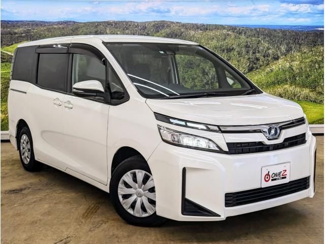 Toyota VOXY 2018-07 184836-15