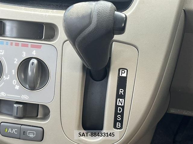 Daihatsu MOVE 2013-09 277900-25