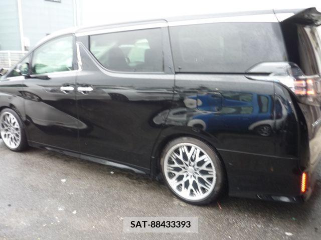 Toyota VELLFIRE 2015-10 381420-2
