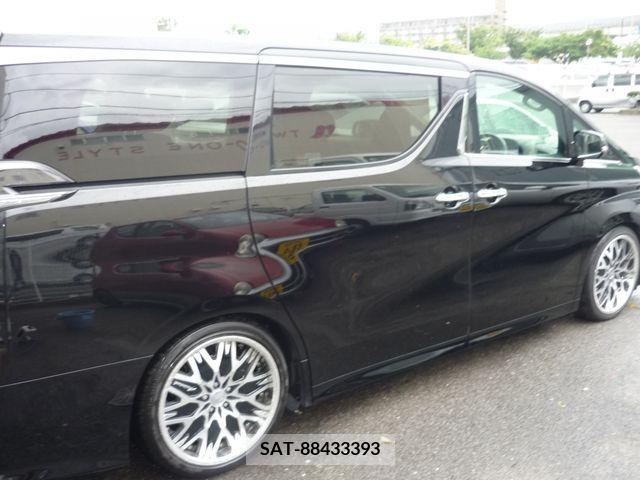 Toyota VELLFIRE 2015-10 381420-7