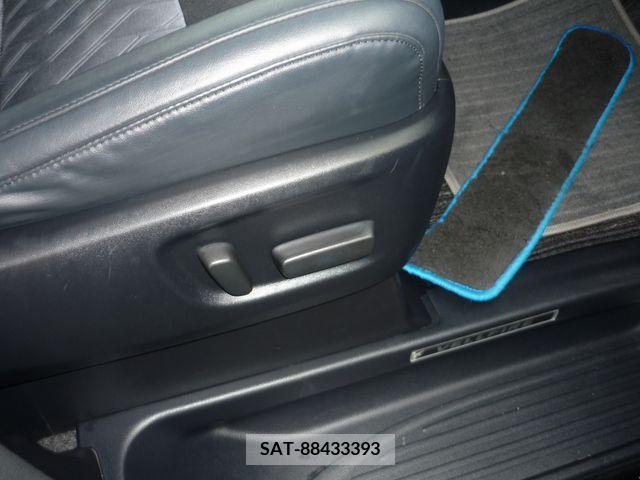 Toyota VELLFIRE 2015-10 381420-10
