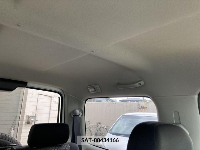 Suzuki JIMNY 2012-01 325663-23