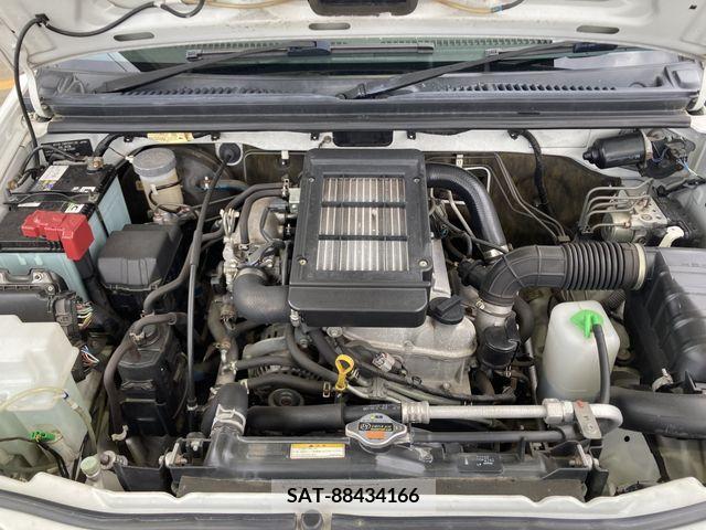 Suzuki JIMNY 2012-01 325663-26