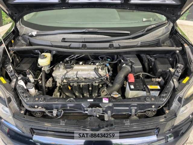 Toyota VOXY 2009-10 384926-19