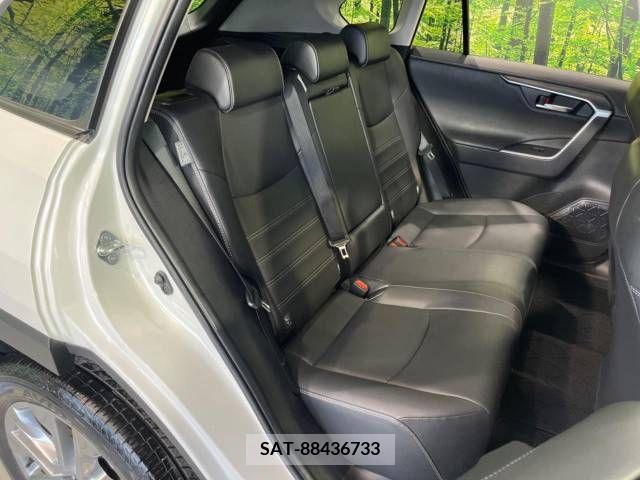 Toyota RAV4 2023-01 342465-10