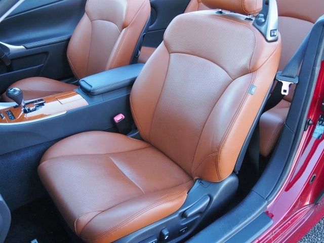 Lexus IS 2014-03 182051-15