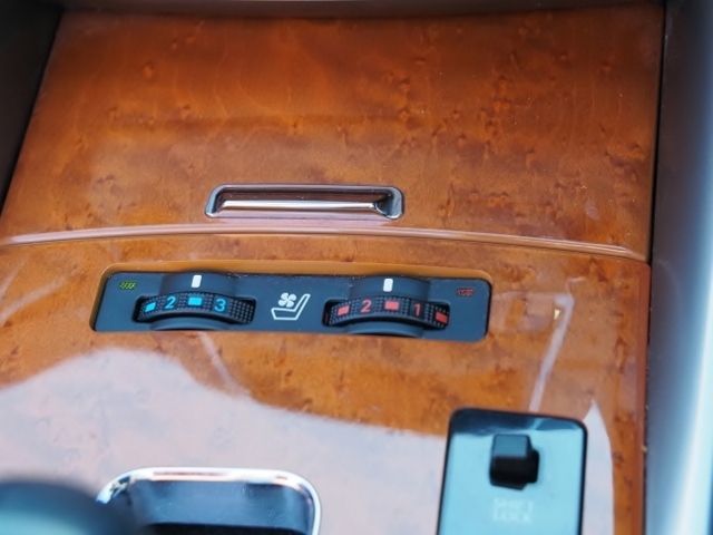 Lexus IS 2014-03 182051-25