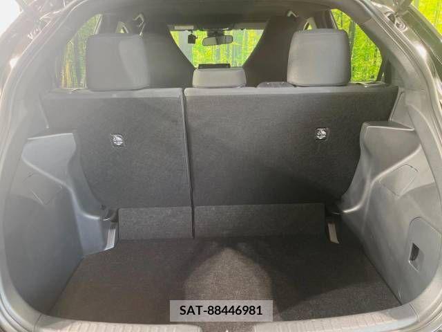 Toyota YARIS 2023-06 371465-10