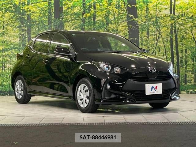 Toyota YARIS 2023-06 371465-16