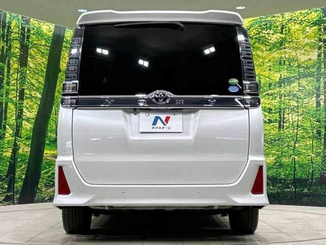 Toyota VOXY 2019-04 188798-16