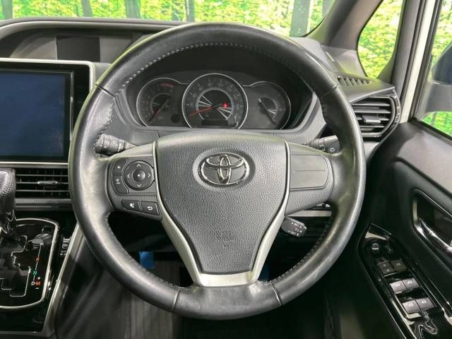Toyota VOXY 2019-04 188798-12