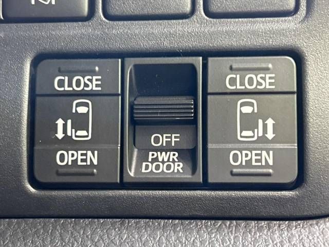 Toyota VOXY 2019-04 188798-4