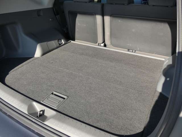 Toyota PRIUS ALPHA 2012-01 181549-26