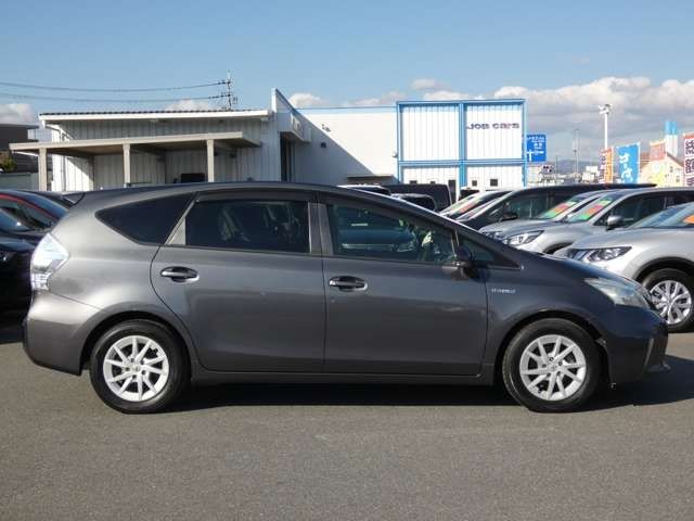 Toyota PRIUS ALPHA 2012-01 181549-4