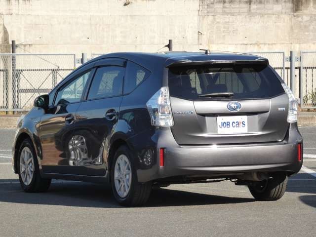 Toyota PRIUS ALPHA 2012-01 181549-2