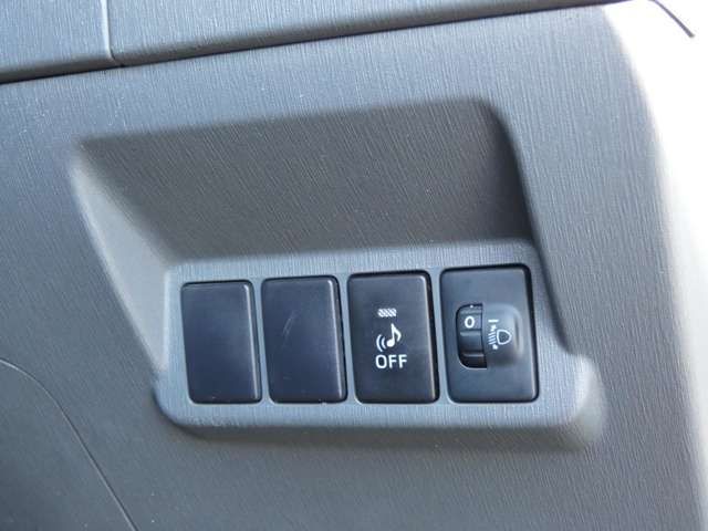 Toyota PRIUS ALPHA 2012-01 181549-16