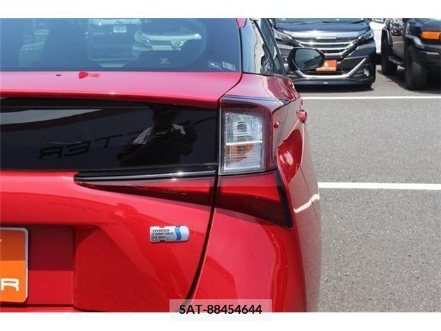 Toyota PRIUS 2021-06 350770-13